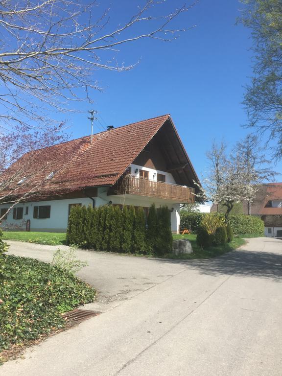 Ferienwohnung Wippenreute Равенсбург Екстериор снимка